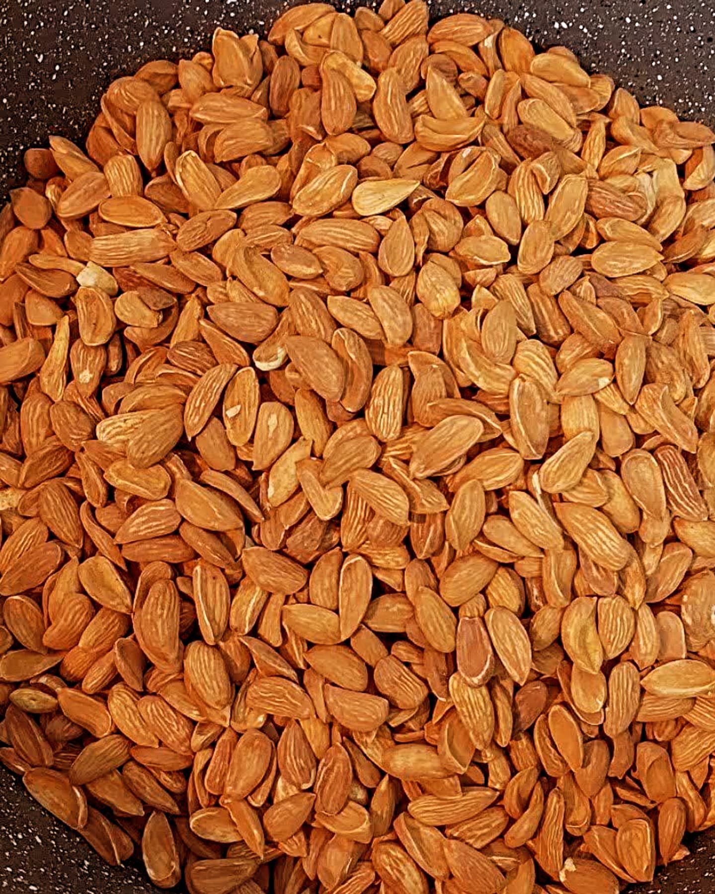 تصویر 3 از خرید مغز بادام مامایی تازه  + ارسال سریع از چهارمحال