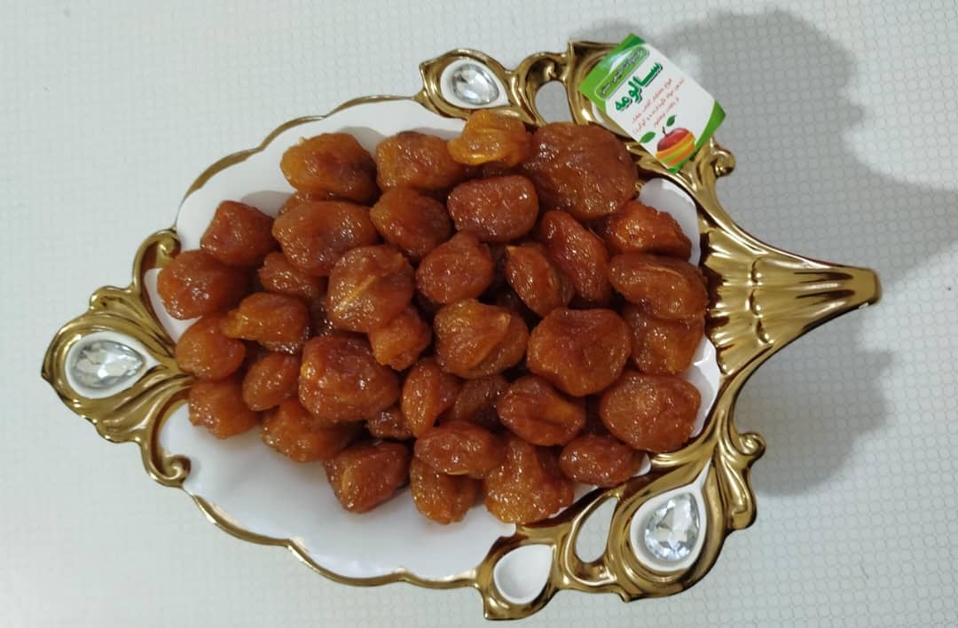 آلو بخارا خشک مناسب استفاده در پخت دسر ها و خوراکی‌ ها