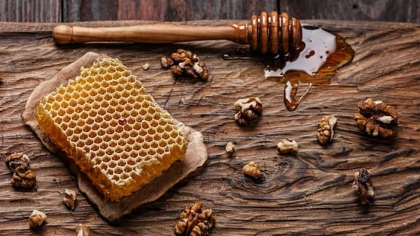 تصویر 5 از خرید عمده اینترنتی عسل کندو هانیوا + قیمت مناسب