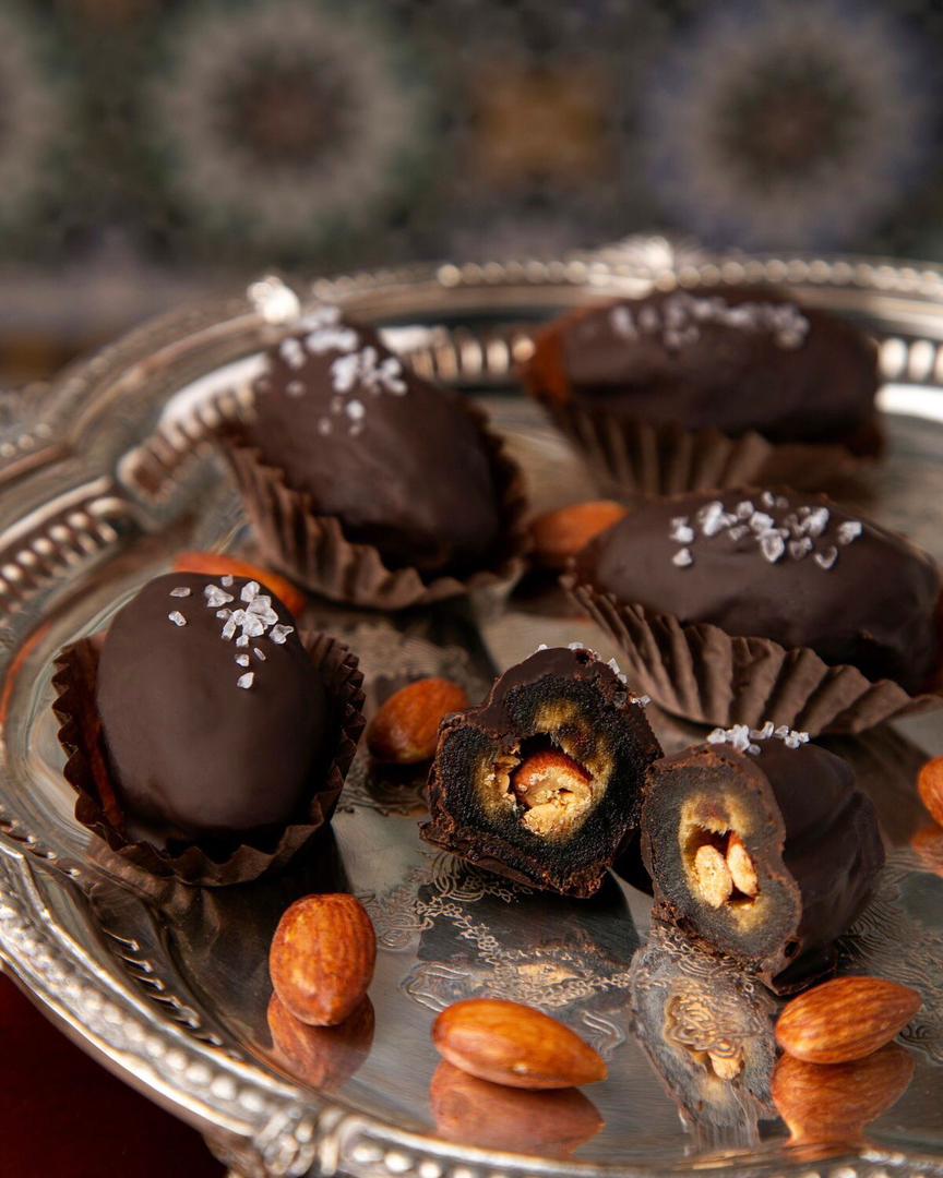 تصویر 1 از خريد شكلات مغزدار  خرما لوكس