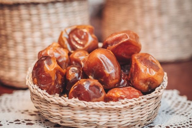 تصویر 1 از قیمت خرما زاهدی خشک + خرید باور نکردنی