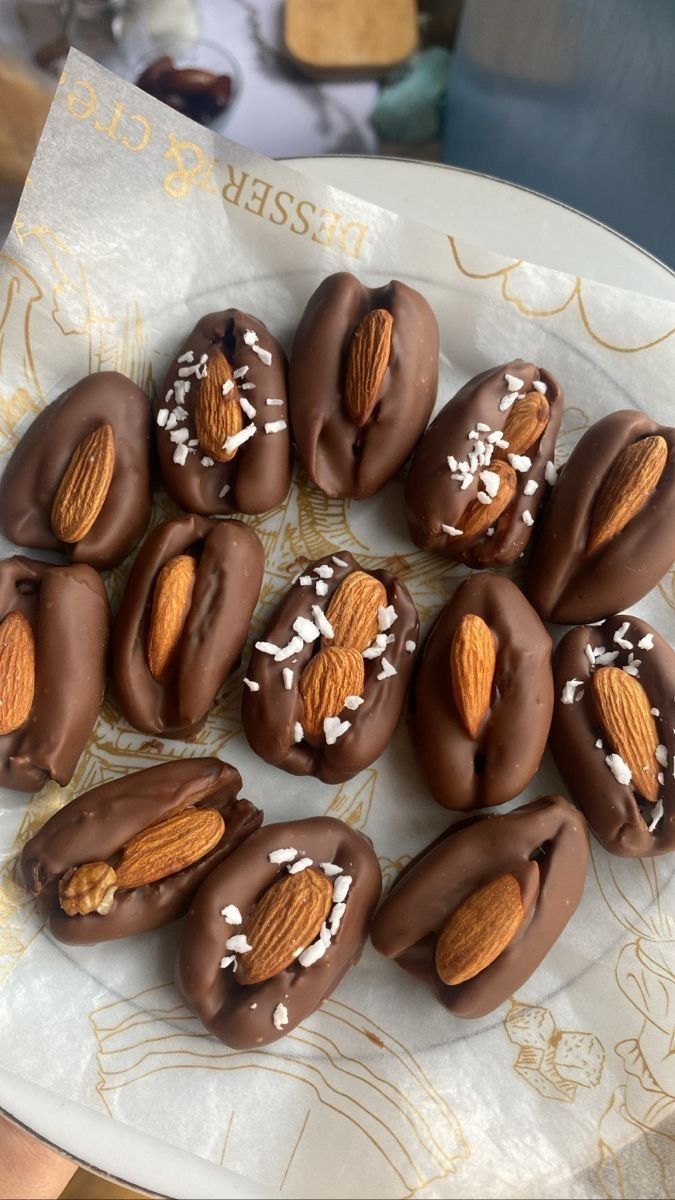 تصویر 3 از خرید و قیمت خرما مغز دار شاهانی + فروش عمده