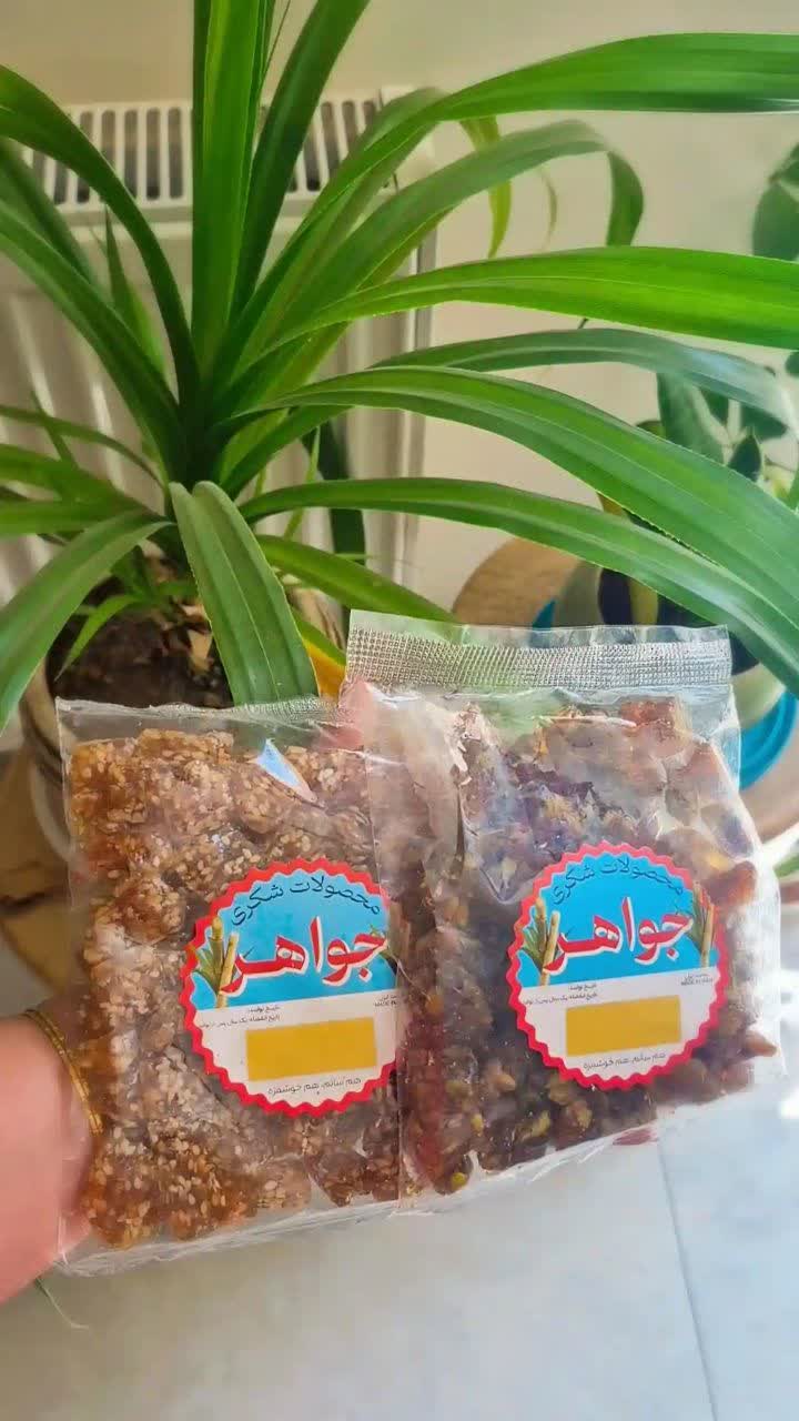 تصویر 1 از خرید عمده آبنبات کنجدی با شکر قهوه ای