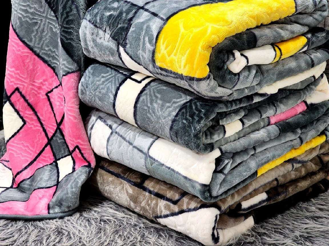 خرید باور نکردنی و با کیفیت و قیمت مناسب پتو تک نفره خشتی  کژال + عمده