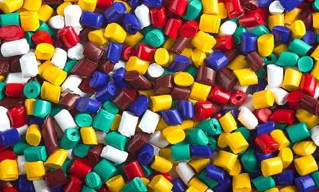 تصویر 3 از خرید گرانول pvc شفاف کریستالی برای اسباب بازی + قیمت همکاری