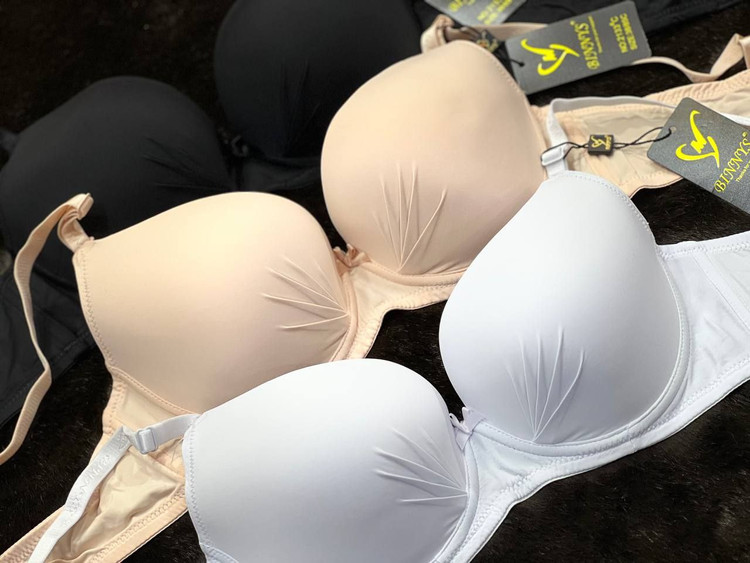 تصویر 1 از سوتین اسفنجی زنانه تک بدون شورت