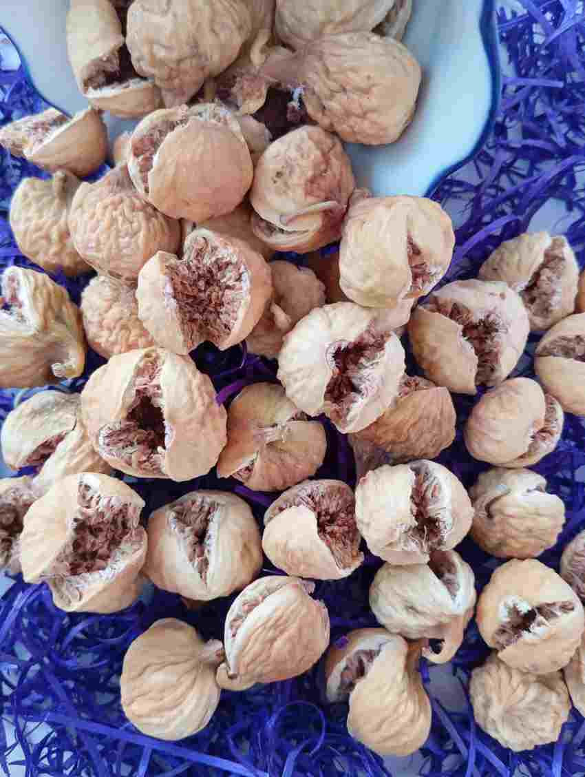 تصویر 1 از قیمت انجیر خشک روز استهبان ۱۷ شهریور