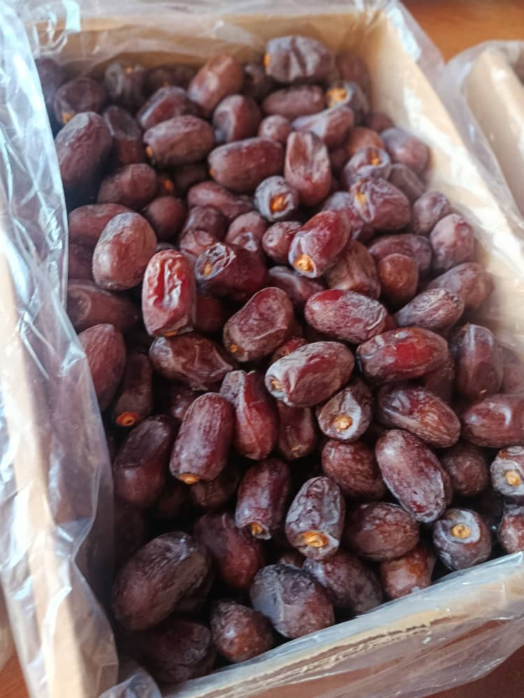 تصویر 2 از خرید عمده خرما کلوته جنوب کرمان (جیرفت و کهنوج و عنبرآباد) با قیمت رقابتی و کیفیت تضمینی