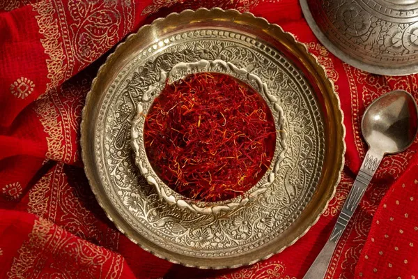 تصویر 1 از خرید و قیمت زعفران مرغوب فله + فروش عمده