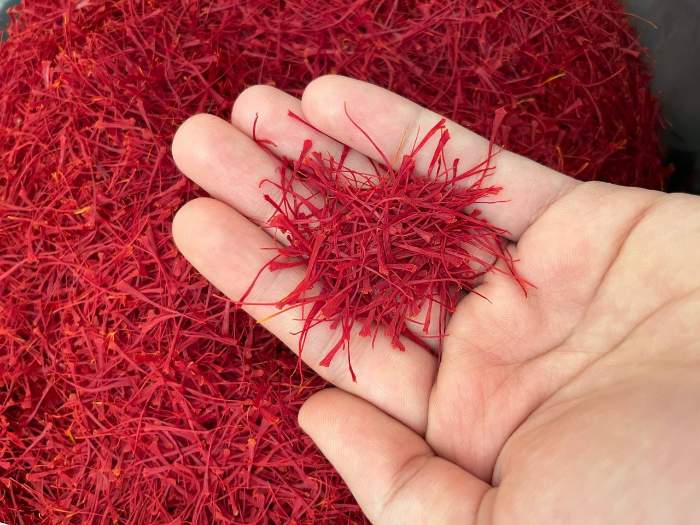 تصویر 4 از قیمت روز زعفران فله تازه اعلا