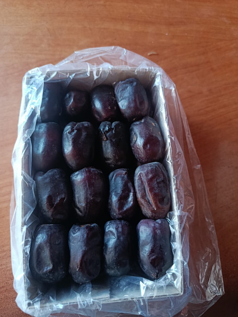 تصویر 2 از خرید عمده خرمای مضافتی برای فروشگاه‌ها و عمده‌فروش‌ها