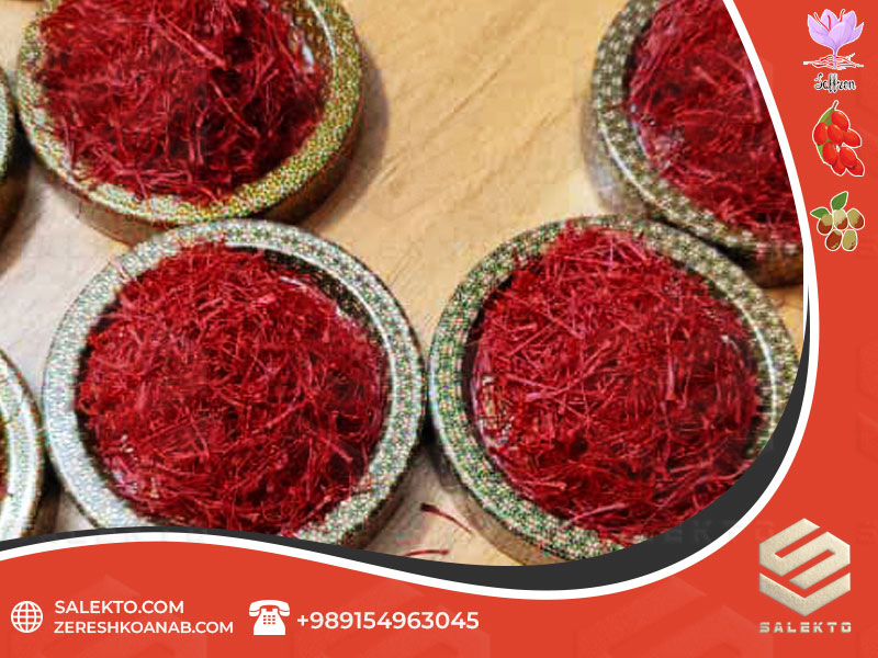 زعفران سوپر نگین صادراتی قائنات با رنگ‌ دهی قوی و عطر طبیعی + خرید مستقیم
