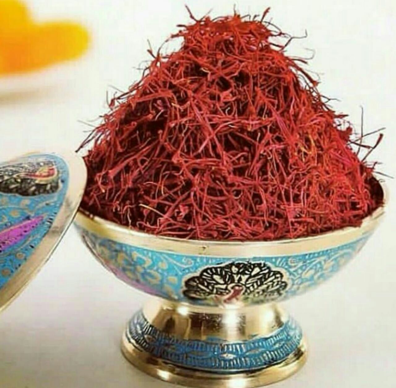 انواع زعفران لرستان اعلا محلی و ارگانیک