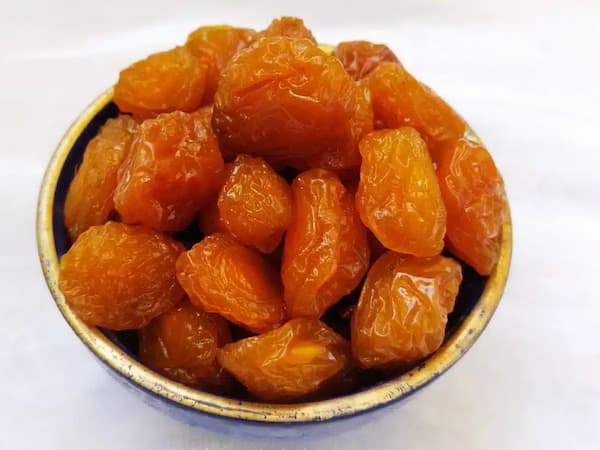فروش انواع آلو بخارا خشک نیشابور + قیمت عمده