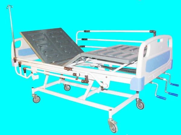 قیمت انواع تخت بستری بیمار سه شکن با قابلیت تنظیم ارتفاع + خرید عمده