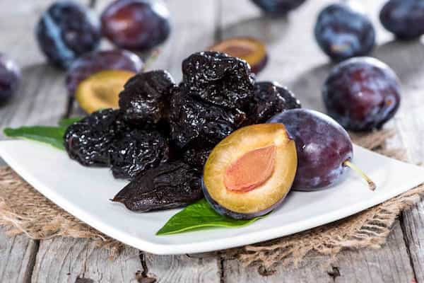 تصویر 1 از قیمت خرید آلو بخارا خشک دودی عمده به صرفه و ارزان