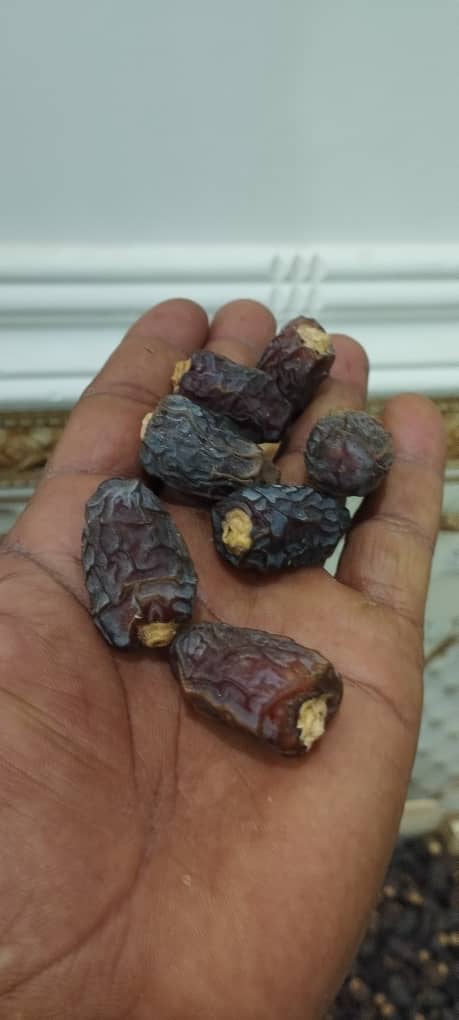 تصویر 3 از قیمت خرید خرما خاصویی + فروش ویژه
