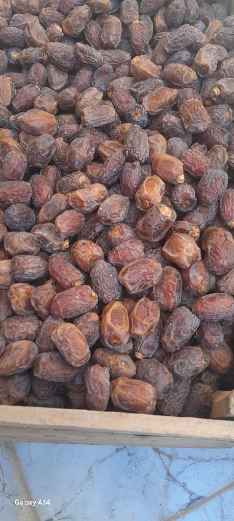 تصویر 2 از قیمت خرید خرما خاصویی + فروش ویژه