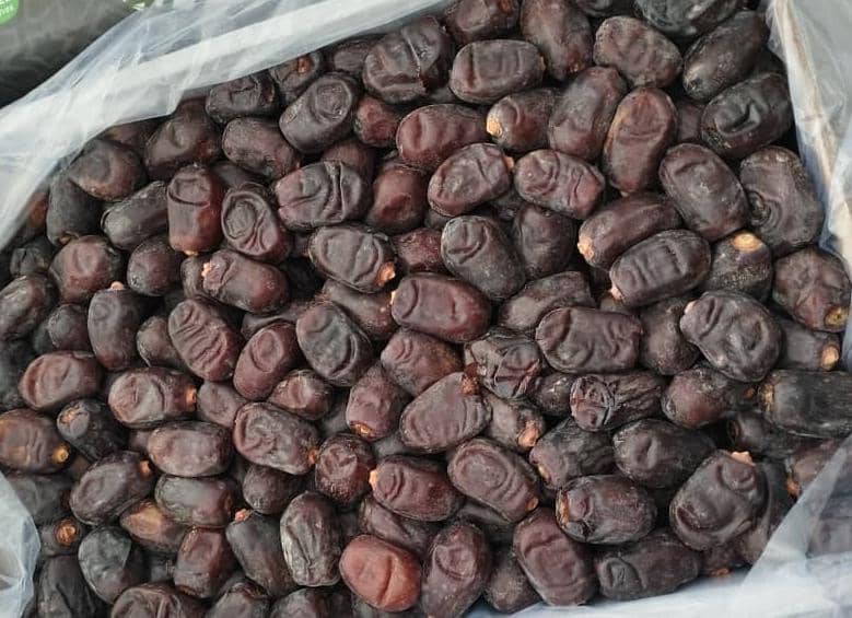 تصویر 5 از خرما مضافتی بم فروش عمده و صادرات با کیفیت ممتاز