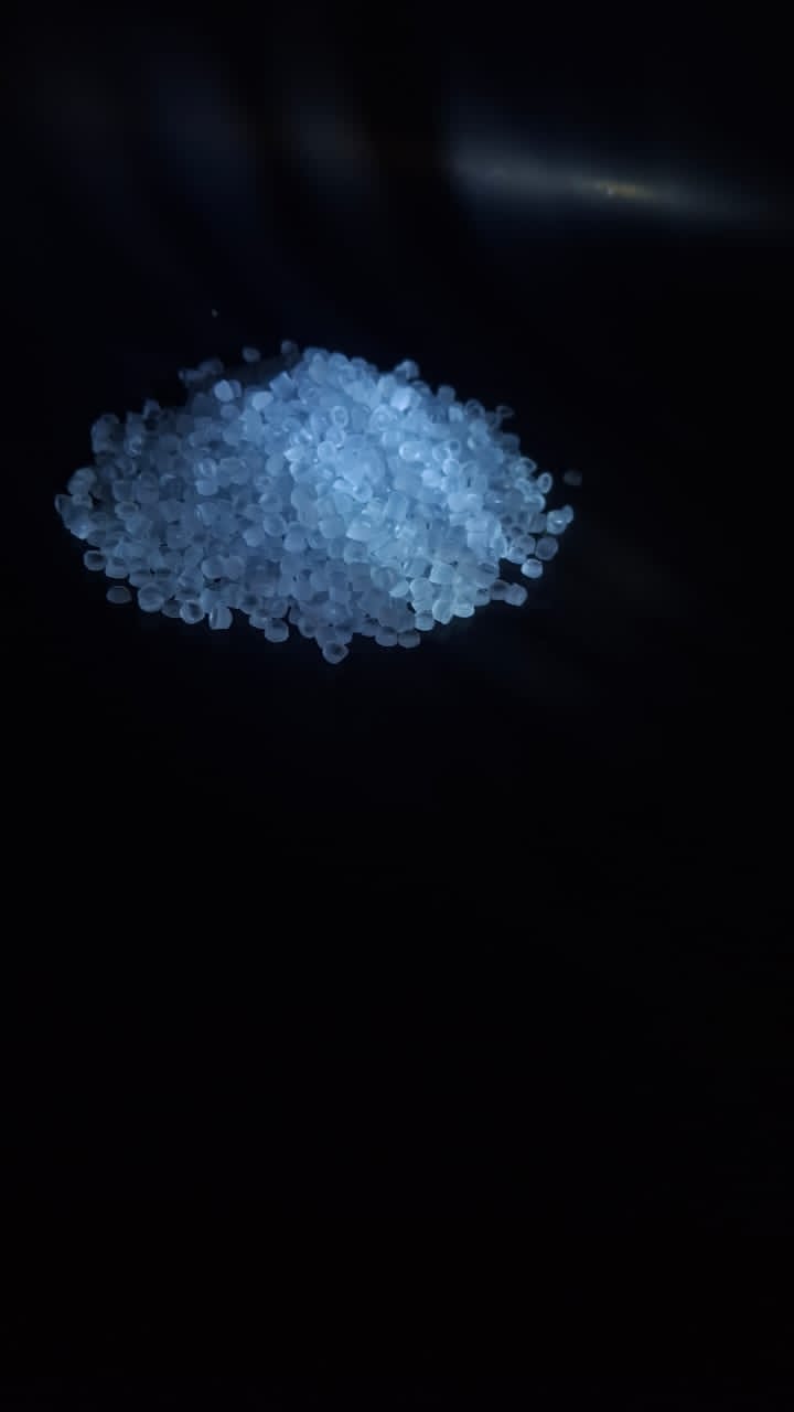 تصویر 2 از فروشگاه ارزانترین گرانول pvc روکش سیم افشان + قیمت مستقیم