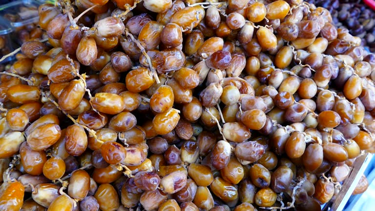 تصویر 3 از قیمت خرید خرما زاهدی صادراتی درجه یک + فروش ویژه