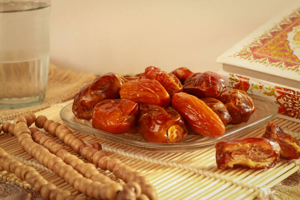 تصویر 4 از قیمت خرید خرما زاهدی تازه درجه یک عمده به صرفه و ارزان