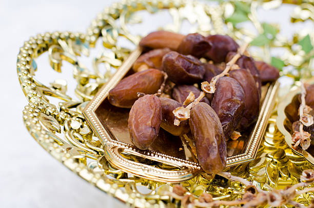 راهنمای خرید خرما زاهدی صادراتی فارس + قیمت عالی