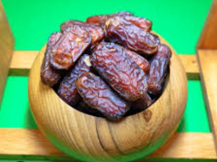 تصویر 2 از خرما پیارم تازه + سود سرشار