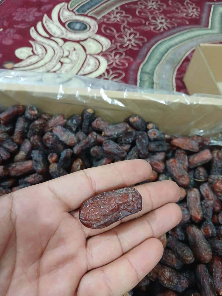تصویر 1 از فروش خرما پیارم صادراتی + کیفیت بالا