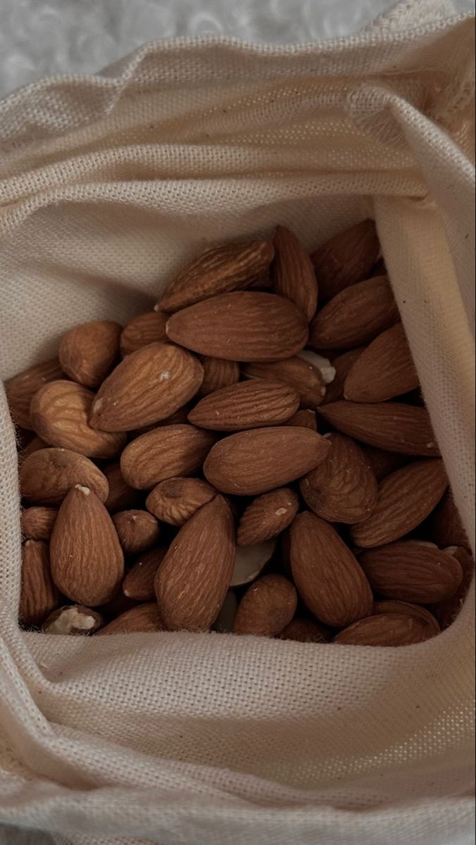 مغز بادام درختی قیمت