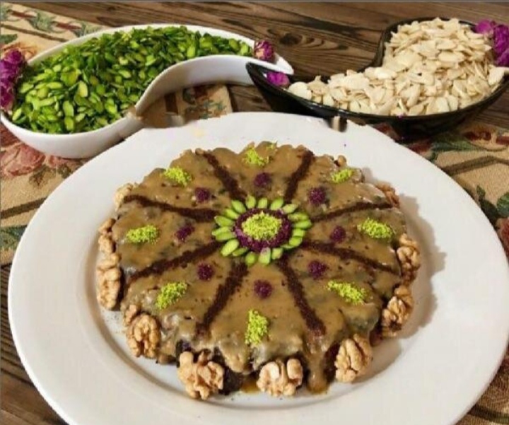 خرید عمده رنگینک خرمایی با مغز