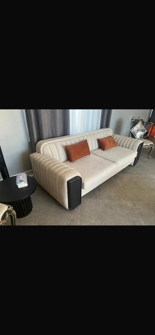 تصویر 1 از قیمت مبل راحتی چستر شیری عسلی + فروش عمده