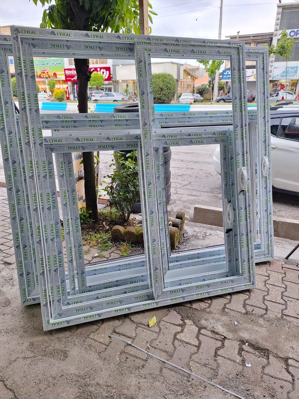 تصویر 1 از ساخت درب و پنجره آلومینیوم و UPVC در محمود آباد