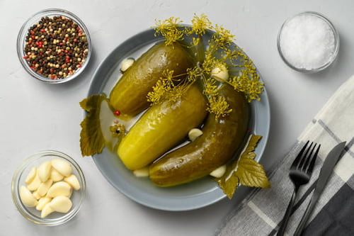 تصویر 2 از خرید و قیمت خیارشور سرکه ای بازاری + فروش عمده