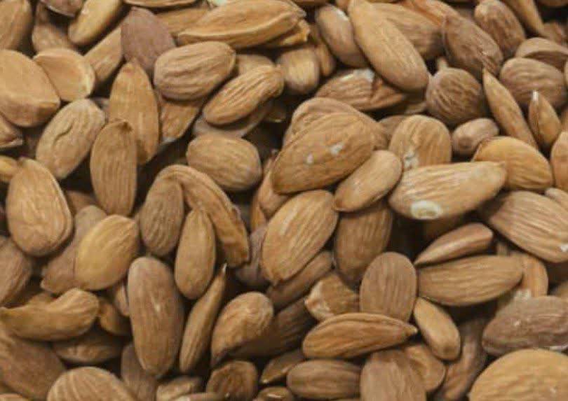 بادام درختی عربی + قیمت ارزان رقابتی