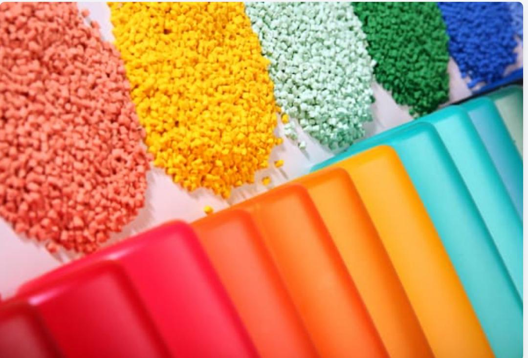 تصویر 1 از خرید گرانول Pvc رنگی ویژه لوله های فاضلاب + قیمت ویژه