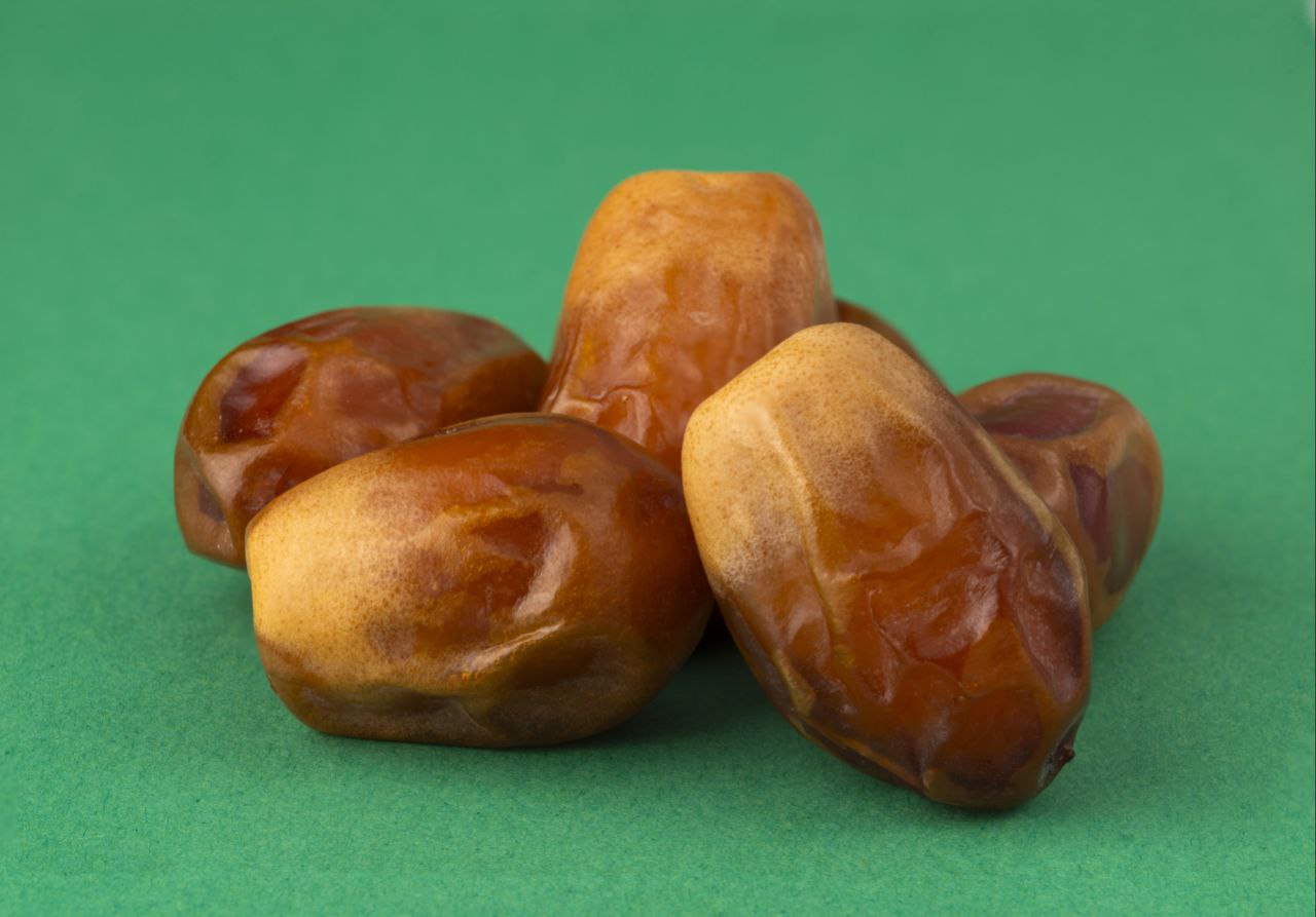 تصویر 1 از خرید انواع خرما زاهدی + خرید عالی