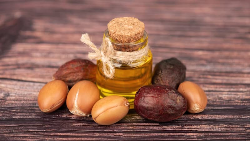 تصویر 1 از قیمت خرید روغن های گیاهی مو + فروش ویژه
