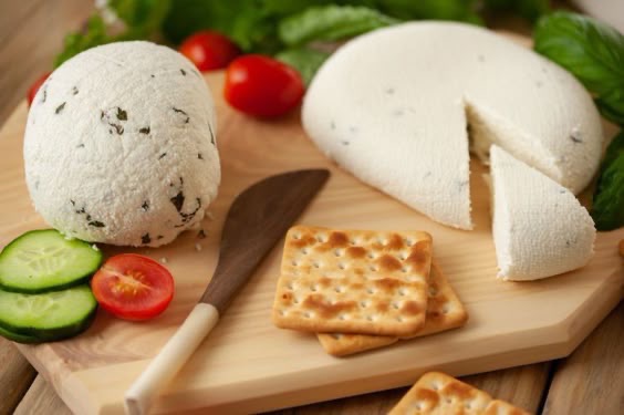 تصویر 1 از خرید انواع پنیر تبریزی تازه صبحانه + فروش ویژه