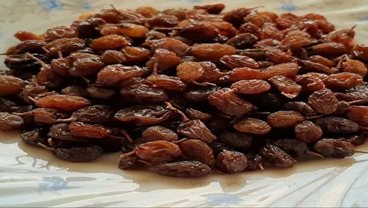 تصویر 1 از خرید و قیمت کشمش پلویی آفتابی + فروش عمده