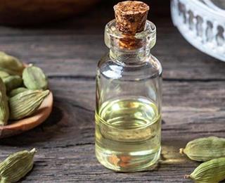 تصویر 1 از فروش عمده اسانس هل طبیعی گرید A