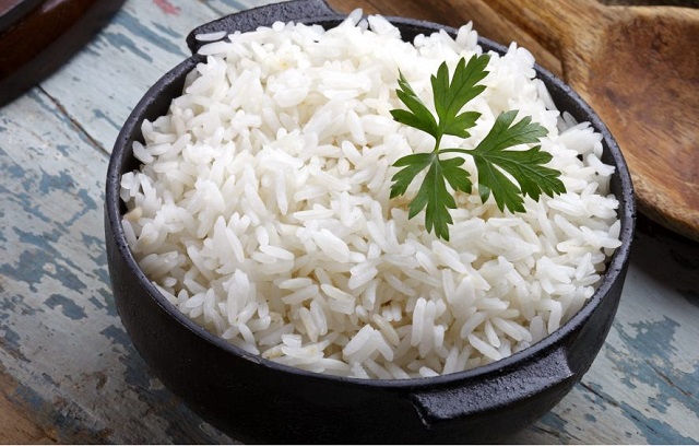 تصویر 1 از برنج طارم با کیفیت بی نظیر + قیمت ویژه