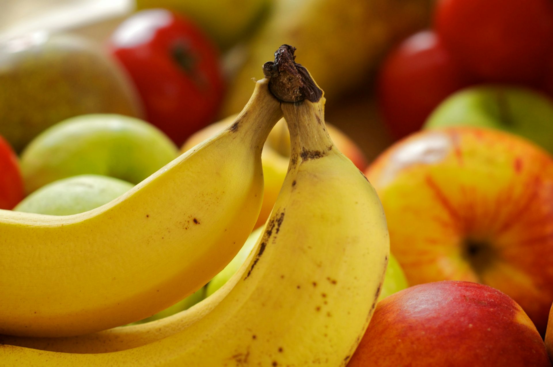 تصویر 3 از قیمت خرید ابمیوه طبیعی سیب موز +روش باورنکردنی