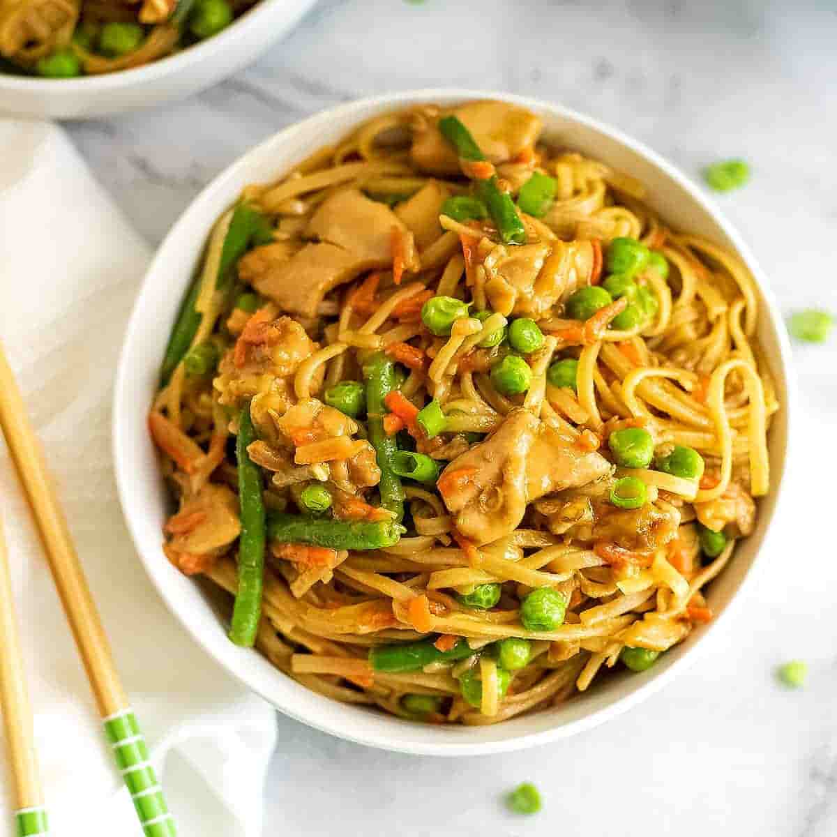 تصویر 1 از قیمت خرید نودل با طعم مرغ چیلی + فروش ویژه