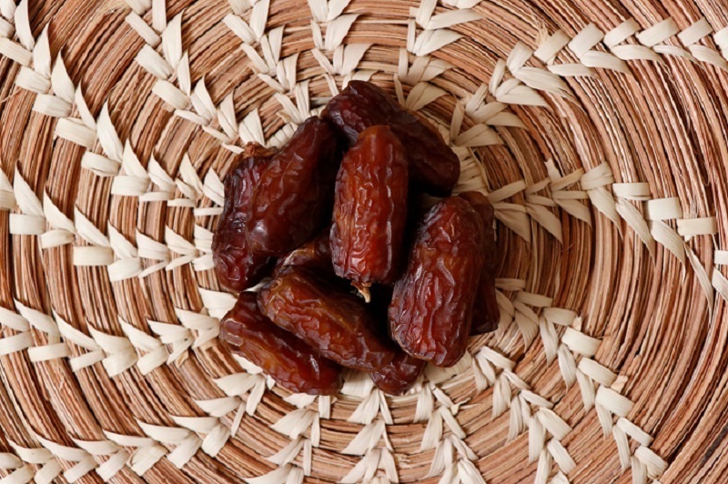 تصویر 4 از فروش عمده خرمای پیارم حاجی‌ آباد + صادراتی
