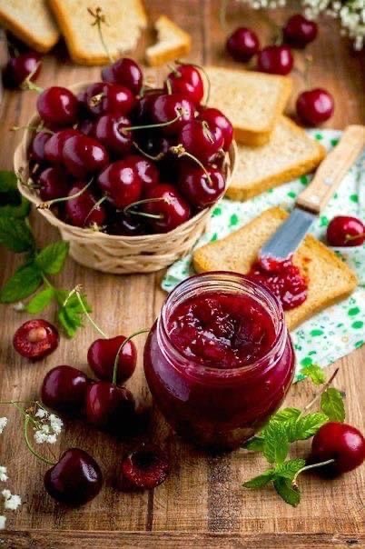 تصویر 1 از خرید و قیمت مربا آلبالو فودنا + فروش عمده