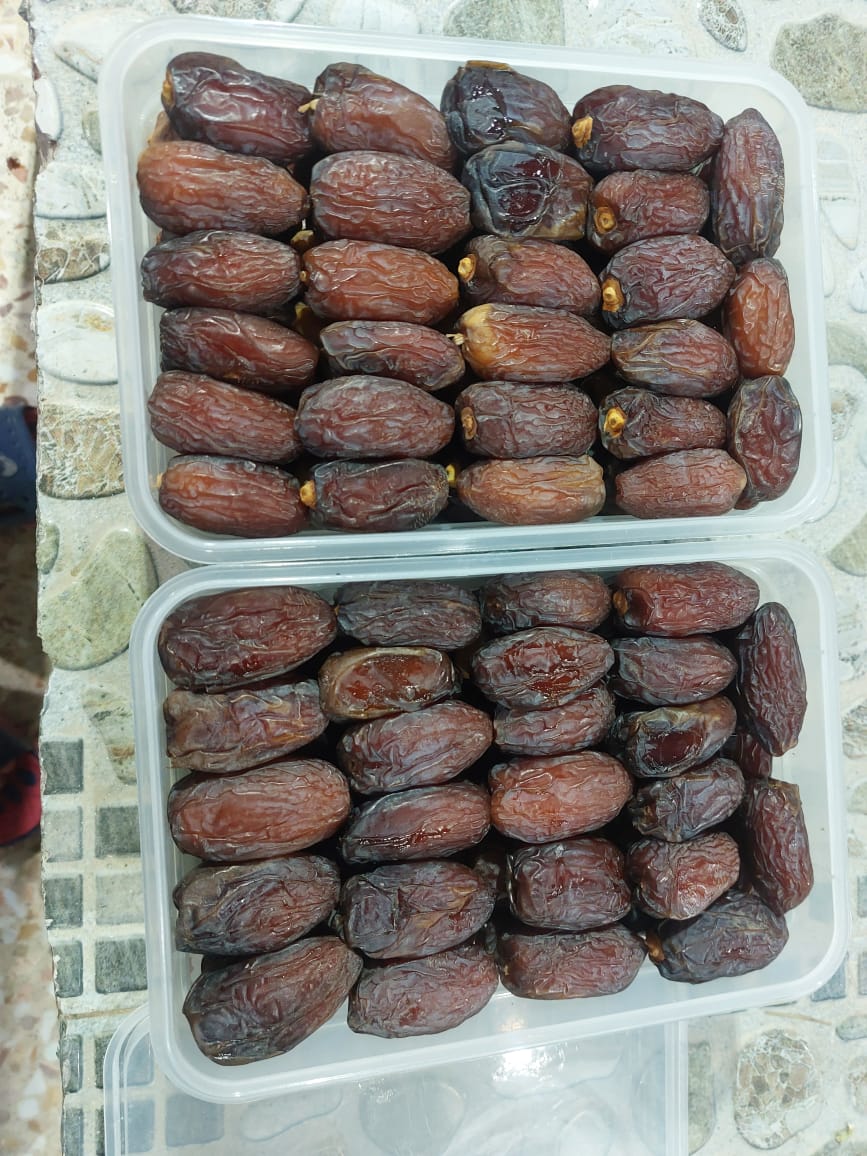 تصویر 2 از قیمت خرما پیارم حاجی آباد درجه یک