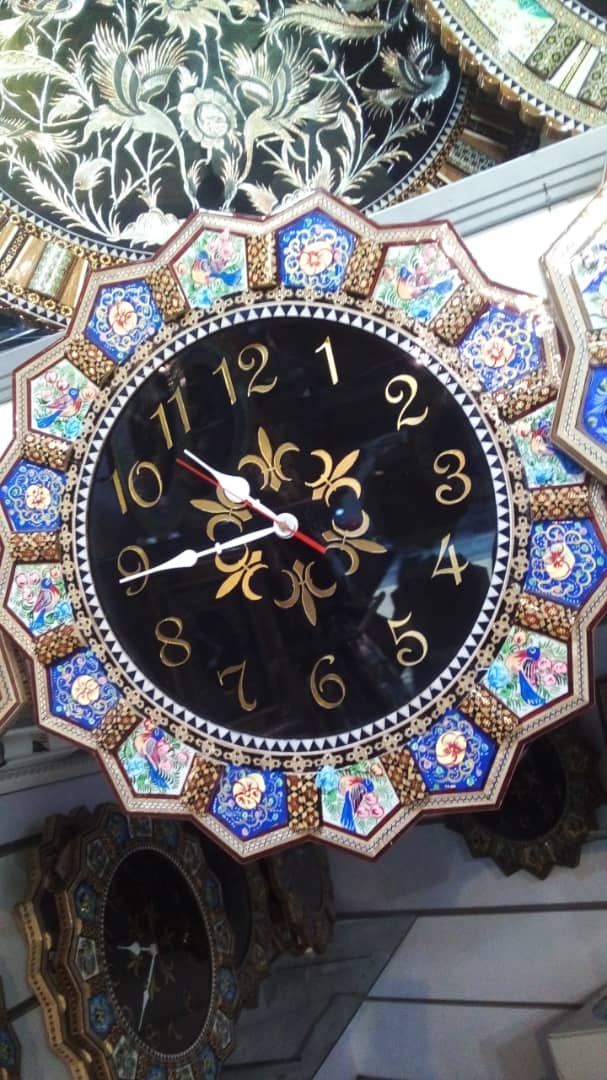 تصویر 2 از فروش ساعت گرد با قاب مینا کاری متوسط