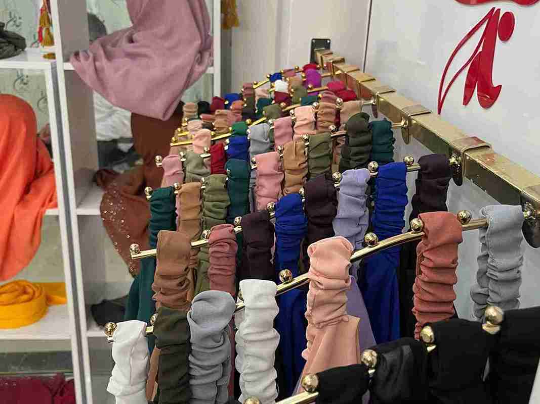 تصویر 4 از قیمت خرید عمده روسری کش دار  + پیشنهاد ویژه