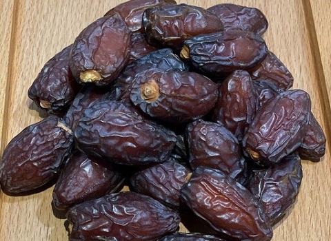 تصویر 3 از قیمت خرید خرما پیارم صادراتی + فروش ویژه